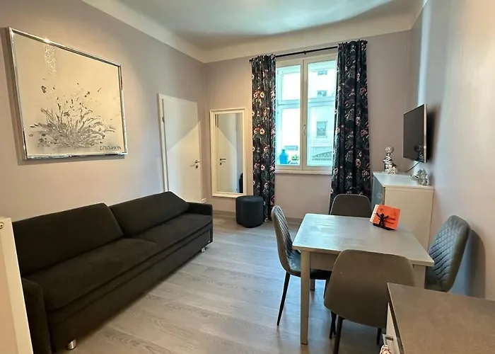 Ignaz 28 Apartment#3 *
